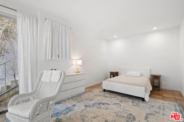 Drew Fenton | 33334 Pacific Coast Highway Malibu CA | MLS: 7061346