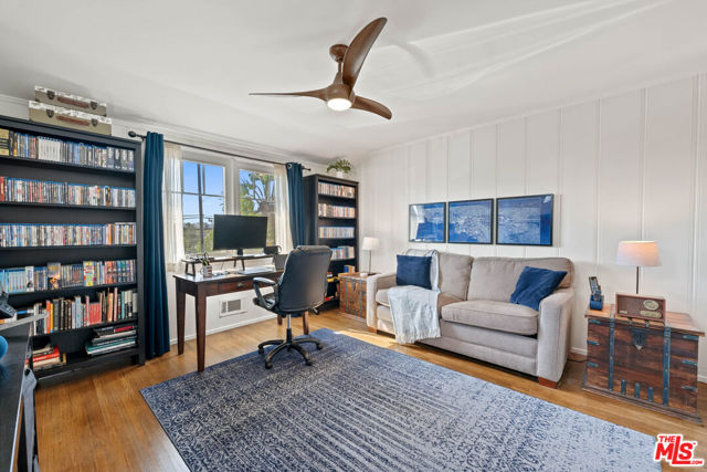 424 S Columbus Avenue, Glendale CA: https://media.crmls.org/mediaz/279d9648-ed38-48b9-b6d2-63c7b7046842.jpg