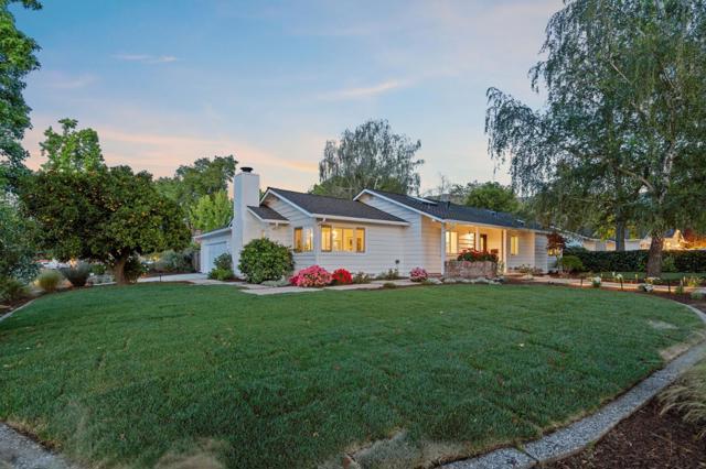 140 Stonybrook Road, Los Gatos CA: https://media.crmls.org/mediaz/279e57ed-f427-4fae-b2fe-2f3e63f084ac.jpg