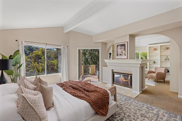 1466 Caminito Solidago, La Jolla CA: https://media.crmls.org/mediaz/279f2619-9c96-4b74-a086-55175fa7dfae.jpg