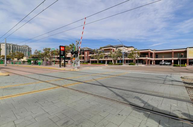 7561 Hazard Center Drive, San Diego CA: https://media.crmls.org/mediaz/279fad52-0313-4a04-985a-3479333578eb.jpg