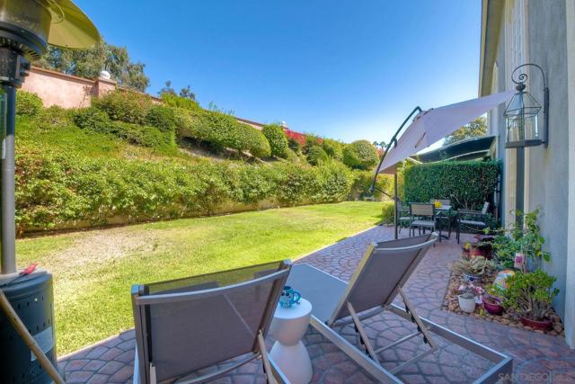 7468 Via De Fortuna, Carlsbad CA: https://media.crmls.org/mediaz/279fce5b-924c-46e5-98be-0fb7d6609321.jpg