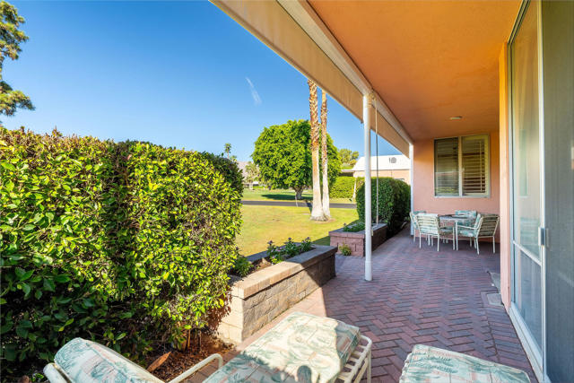 47212 Marrakesh Drive, Palm Desert CA: https://media.crmls.org/mediaz/27a02408-09bd-4621-bb3a-9c761a8b198d.jpg