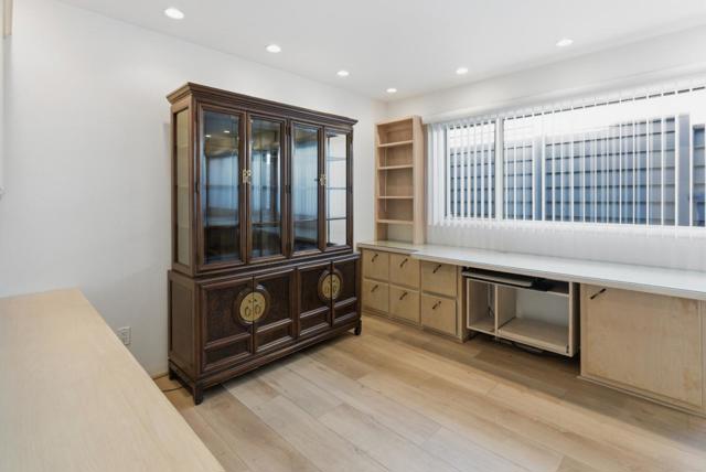 902 Laurent Street, Santa Cruz CA: https://media.crmls.org/mediaz/27a1a2f4-9f9f-4df5-90eb-97b27ff685e3.jpg