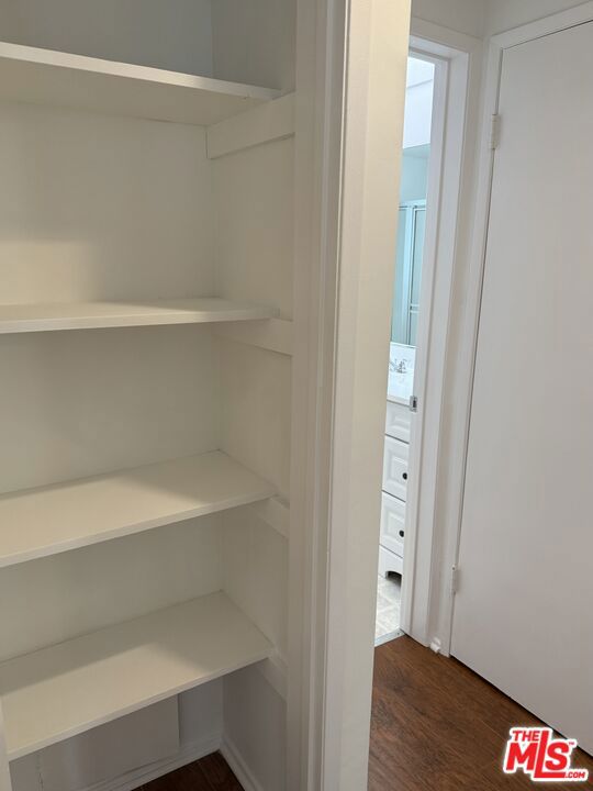 1138 11th Street, Santa Monica CA: https://media.crmls.org/mediaz/27a1a2fb-2061-4f2c-b3fa-e327fdd5e34b.jpg