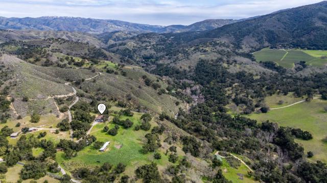 19235 Cachagua Road, Carmel Valley CA: https://media.crmls.org/mediaz/27a1aa08-b5a7-4533-ad3c-c2243be39ad4.jpg