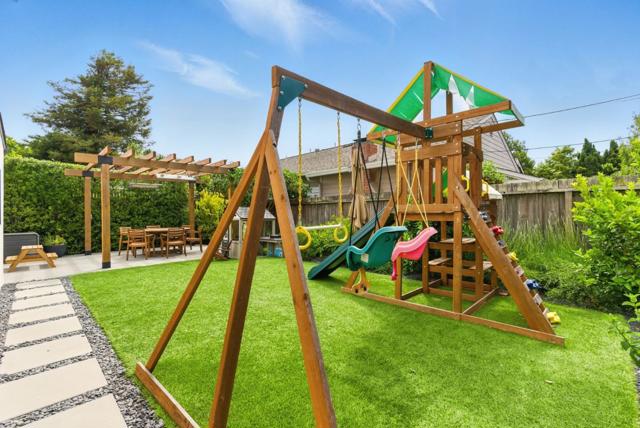 240 Bancroft Road, Burlingame CA: https://media.crmls.org/mediaz/27a1ea54-f211-4585-9602-0b6f25238098.jpg
