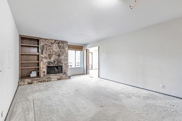 1440 Kring Way, Los Altos CA: https://media.crmls.org/mediaz/27a2bf1d-26d9-456a-a8b8-f23712f164a8.jpg