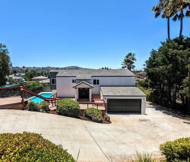 9347 Kahlua Way, Spring Valley CA: https://media.crmls.org/mediaz/27a46a58-29bf-4809-b840-d5a43b522e08.jpg