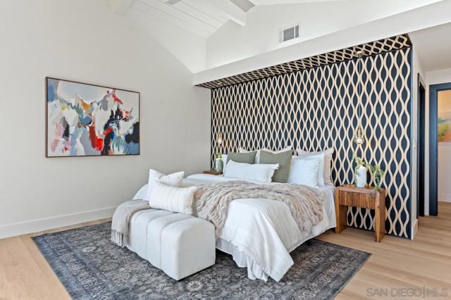 4911 Beaumont Dr, La Mesa CA: https://media.crmls.org/mediaz/27a49979-c62f-449f-8330-4a86e53868af.jpg