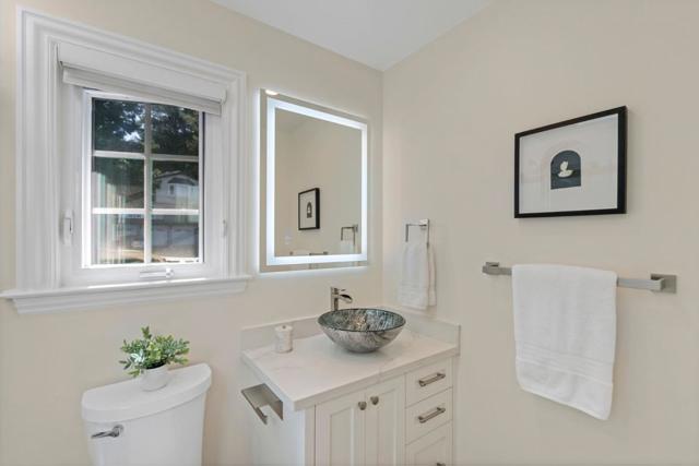 739 Oak View Way, Redwood City CA: https://media.crmls.org/mediaz/27a594f0-2888-4f58-865a-8fd8d7b0ca4f.jpg