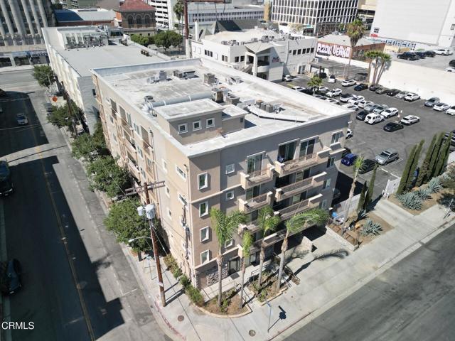 Detail Gallery Image 30 of 33 For 3855 Ingraham St #204,  Los Angeles,  CA 90005 - 3 Beds | 2 Baths