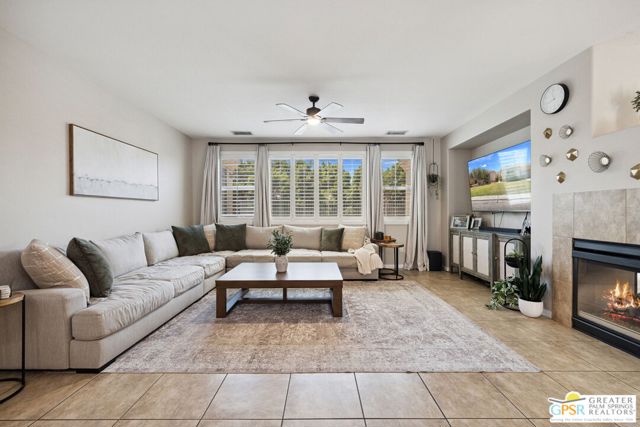 83817 Collection Drive, Indio CA: https://media.crmls.org/mediaz/27a6d474-3507-427e-b105-784c688d5412.jpg