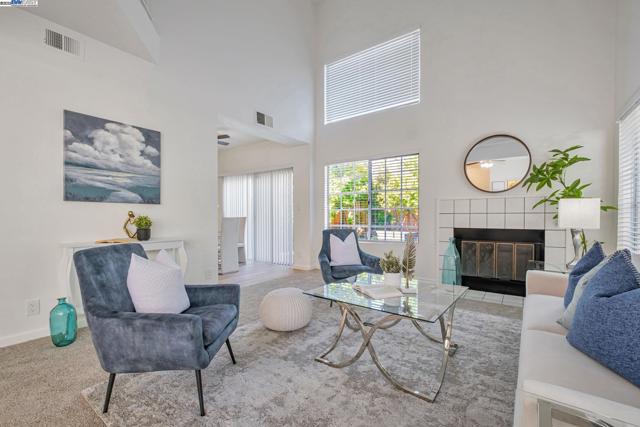 34319 Platinum Ter, Fremont CA: https://media.crmls.org/mediaz/27a6fc7f-f56c-46d7-9357-1958d08a1880.jpg