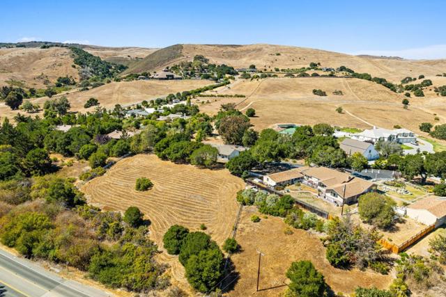 713 Salinas Monterey Highway, Salinas CA: https://media.crmls.org/mediaz/27a7b0da-0089-4290-bf18-a1d048857189.jpg
