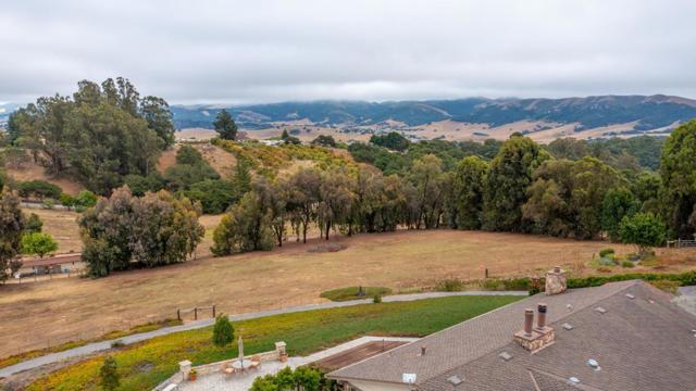 475 Brown Road, San Juan Bautista CA: https://media.crmls.org/mediaz/27a7c6a8-3810-4446-9b11-90497c1edad4.jpg