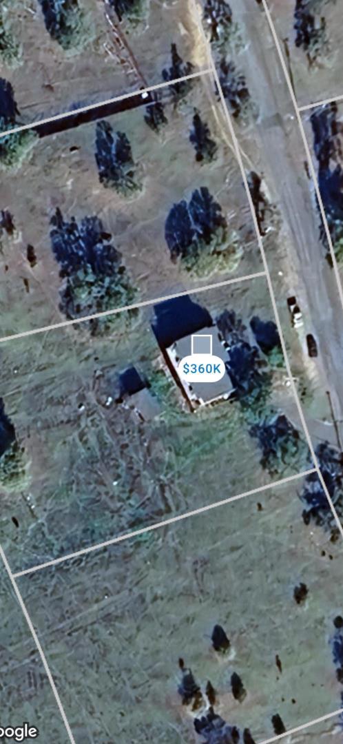 2399 Indian Hill Road, Clearlake Oaks CA: https://media.crmls.org/mediaz/27a8232a-127e-44f1-8891-cb6136a202ea.jpg