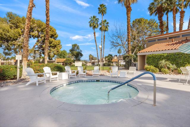 69738 Campana Court, Rancho Mirage CA: https://media.crmls.org/mediaz/27a963ce-8c5d-4f33-8d96-680ae20ac921.jpg