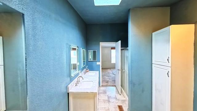 234 Lei Drive, Palm Springs CA: https://media.crmls.org/mediaz/27aa68f9-e33e-4737-b4ee-9c86cfd873a6.jpg