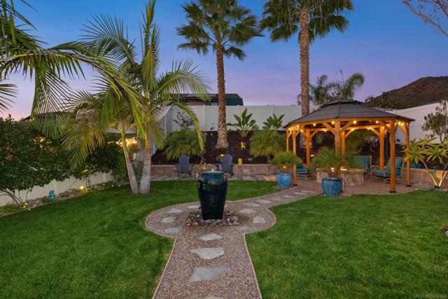 238 Ventasso Way, Fallbrook CA: https://media.crmls.org/mediaz/27aaa9bb-cae0-42c6-8aba-727ade041a56.jpg