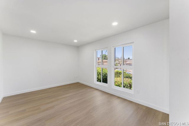 4855 Cole ST, San Diego CA: https://media.crmls.org/mediaz/27ab39c5-68f0-4d3e-8d1d-332533f3abff.jpg