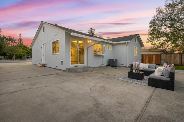 14596 Jacksol Drive, San Jose CA: https://media.crmls.org/mediaz/27ab3fab-ef02-4504-97ad-21b05f97dd26.jpg