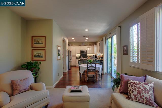 1409 Dumaine St, Concord CA: https://media.crmls.org/mediaz/27ab92c2-eb1a-499b-b836-6d6d303b860a.jpg