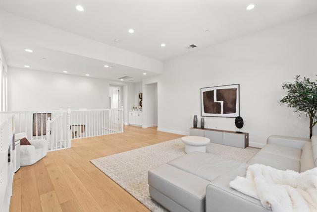4190 Oak Knoll Drive, Dublin CA: https://media.crmls.org/mediaz/27abe726-8dfa-48c3-bf9b-a55f731b74b7.jpg