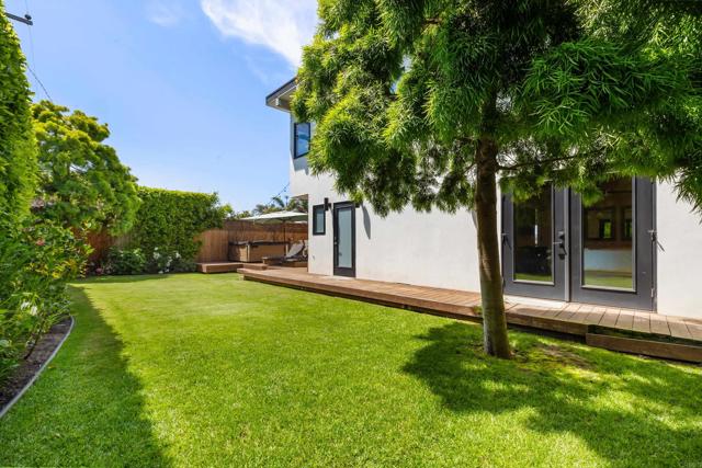 5080 Carlsbad Blvd, Carlsbad CA: https://media.crmls.org/mediaz/27ac0c4a-a2ec-456c-8c1b-7f2edcd869e2.jpg
