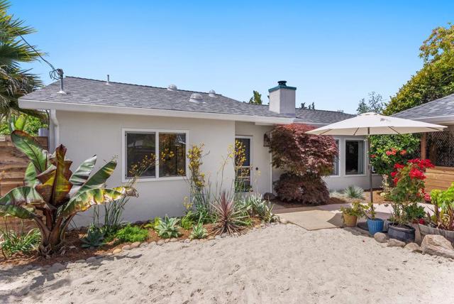 1965 42nd Avenue, Capitola CA: https://media.crmls.org/mediaz/27ac9b5c-967e-4889-9a92-32fb1f729dc3.jpg