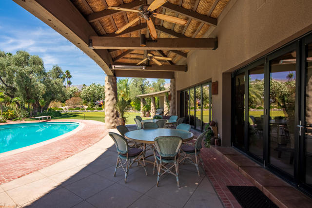 73297 Grapevine Street, Palm Desert CA: https://media.crmls.org/mediaz/27ace21c-9494-4baa-96cc-553b89f28664.jpg