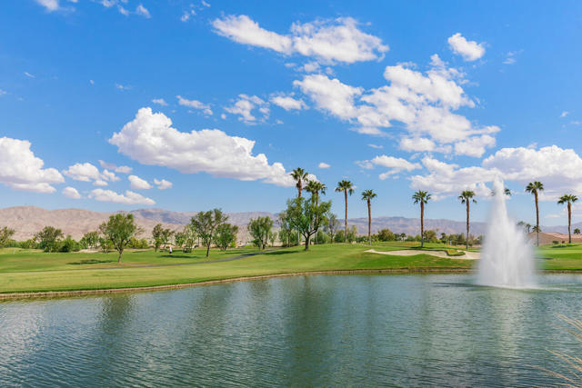 81126 Avenida Lorena, Indio CA: https://media.crmls.org/mediaz/27af3b7e-ce38-4b27-973b-9c031dc74ee0.jpg