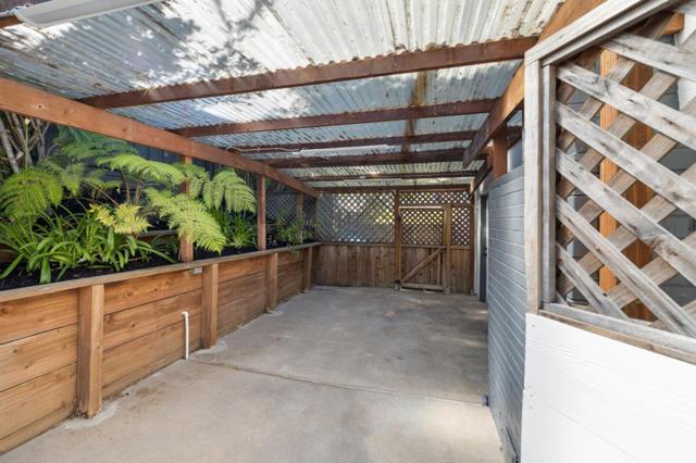 2985 Trousdale Drive, Burlingame CA: https://media.crmls.org/mediaz/27af4d2c-292e-4f17-9aa9-15c5ca6299c4.jpg