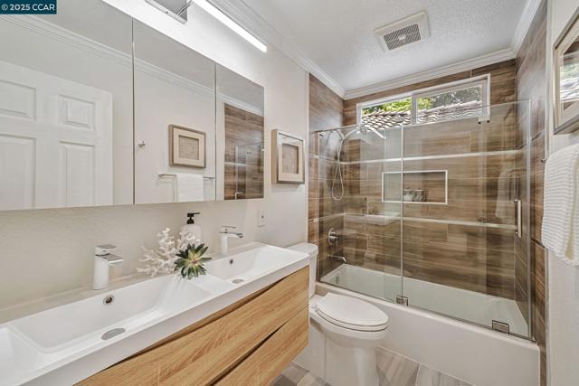 115 Sapphire Ct, San Ramon CA: https://media.crmls.org/mediaz/27af5edf-be80-449d-bb86-b2c4b57b7f46.jpg
