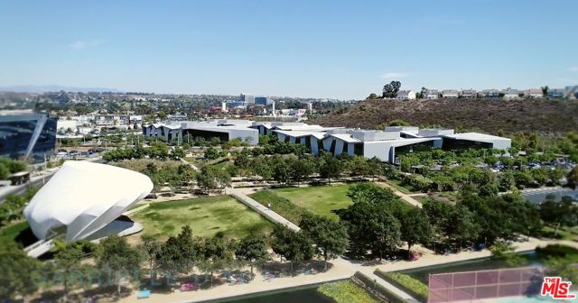 13045 Pacific, Los Angeles CA: https://media.crmls.org/mediaz/27afbca3-aa27-4dc6-b340-658c10d42c7e.jpg