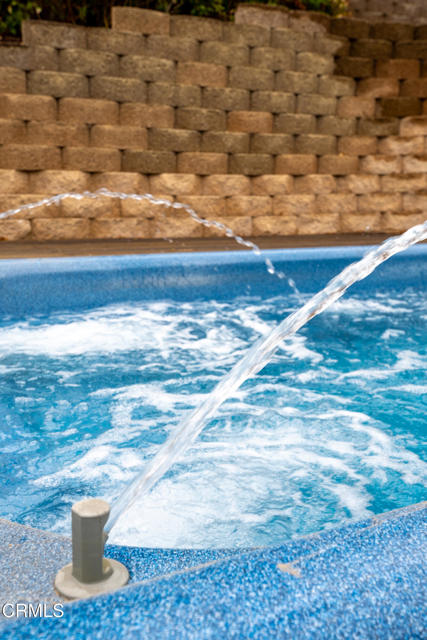 7017 Sonora Court, Ventura CA: https://media.crmls.org/mediaz/27afc075-dd3c-41fa-bd02-844e9c38f42a.jpg