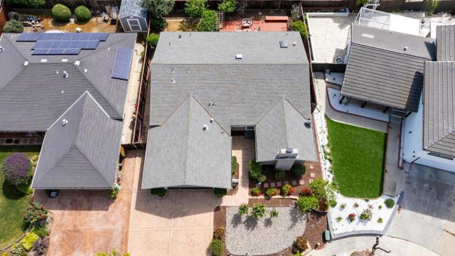 https://media.crmls.org/mediaz/27b02052-62ab-47ab-92ca-7199777537d1.jpg?preset=X-Large
