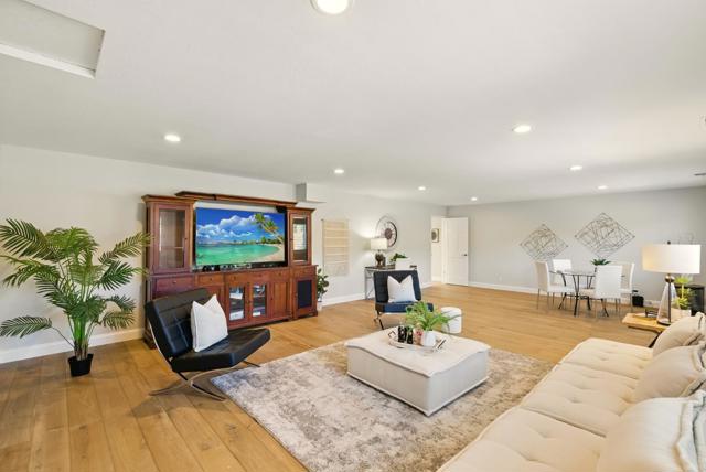 1010 Creekside Court, Morgan Hill CA: https://media.crmls.org/mediaz/27b17c20-f2b3-4795-a7f0-fb5208d8b257.jpg
