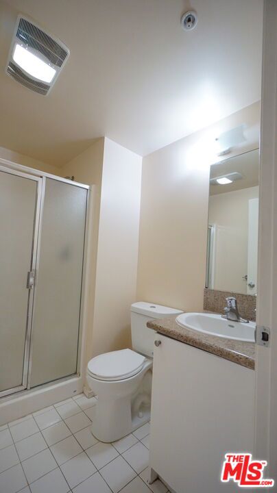 922 W 23Rd Street, Los Angeles CA: https://media.crmls.org/mediaz/27b1fde3-26a6-4f0b-bd95-acad36cca31d.jpg