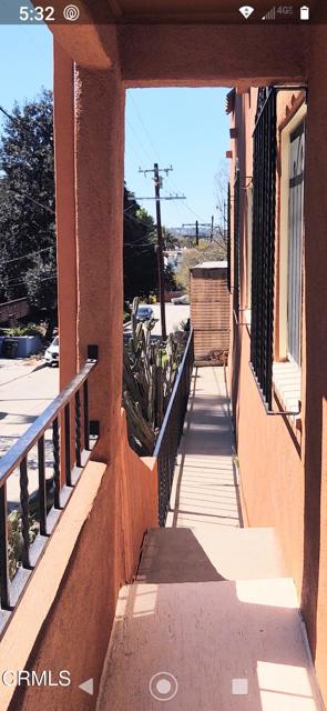 Detail Gallery Image 13 of 22 For 3545 the Paseo, Los Angeles,  CA 90065 - 1 Beds | 1 Baths