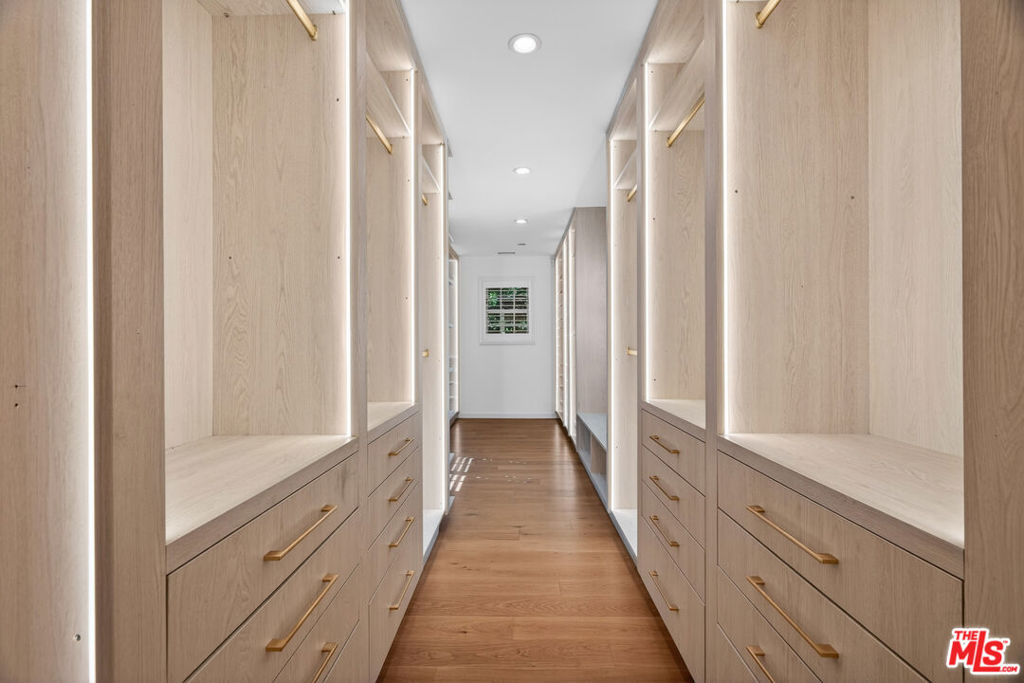 MLS #26845863 image #43