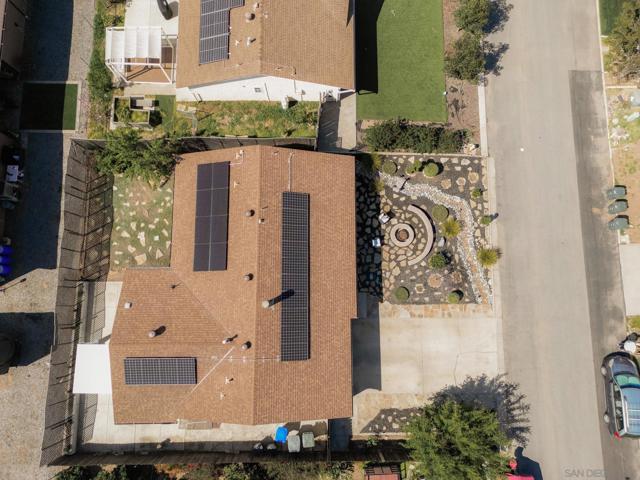 13340 Miguel Garden Way, Poway CA: https://media.crmls.org/mediaz/27b6228f-2bea-4757-b0e8-cdbe634a9c1b.jpg