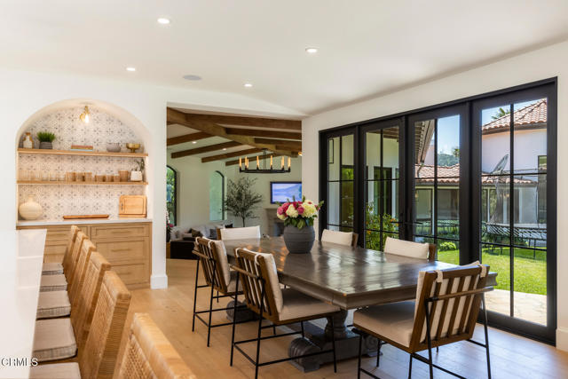 4435 Encinas Drive, La Canada Flintridge CA: https://media.crmls.org/mediaz/27b650ea-9b5e-42a2-96cb-aa206551d5a9.jpg