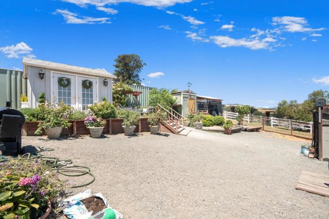 1537 School Road, San Juan Bautista CA: https://media.crmls.org/mediaz/27b6b71e-7f46-486e-9b0b-881aed659c0f.jpg