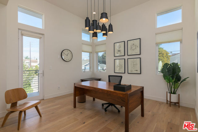2022 Harriman Lane, Redondo Beach, California 90278, 5 Bedrooms Bedrooms, ,4 BathroomsBathrooms,Residential,Sold,Harriman,24456453