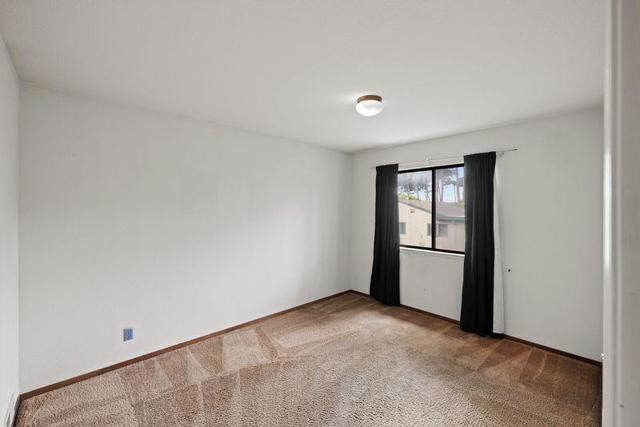 126 Cypress Lakes Court, Marina CA: https://media.crmls.org/mediaz/27b71359-27ec-4209-b922-f0400f36461a.jpg