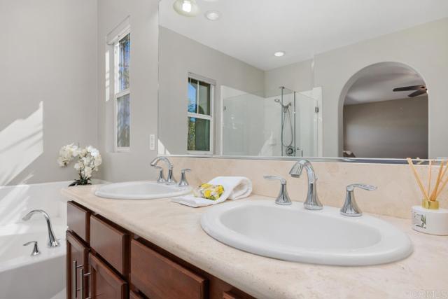Detail Gallery Image 18 of 29 For 3428 Filoli Circle, Carlsbad,  CA 92009 - 3 Beds | 3/1 Baths