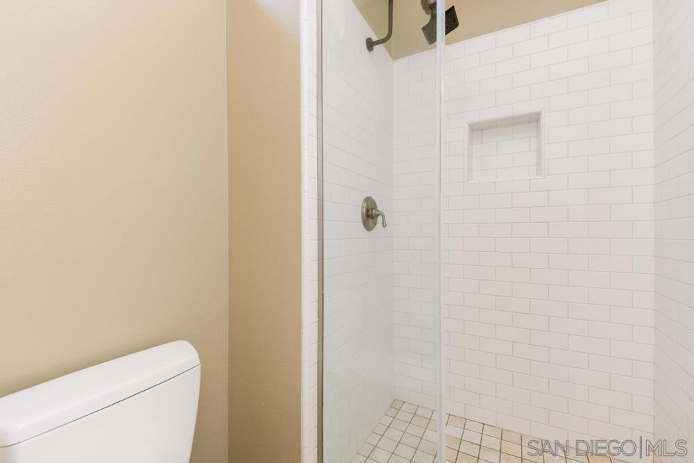2735 Waterbury Way - photo 18