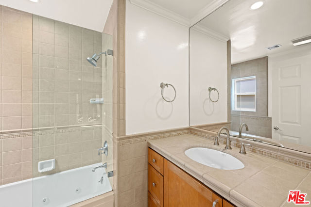 704 Westbourne Drive, West Hollywood CA: https://media.crmls.org/mediaz/27ba78b3-00ae-4ad5-ab3d-b272495d6b9a.jpg