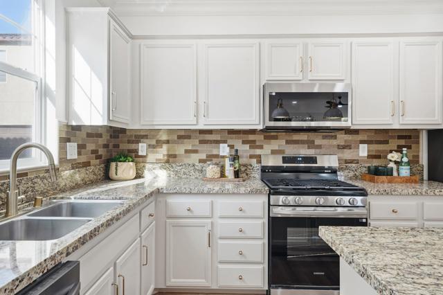 1762 Koester Street, Chula Vista CA: https://media.crmls.org/mediaz/27baac07-fb26-4dfb-8464-244d8538db2b.jpg